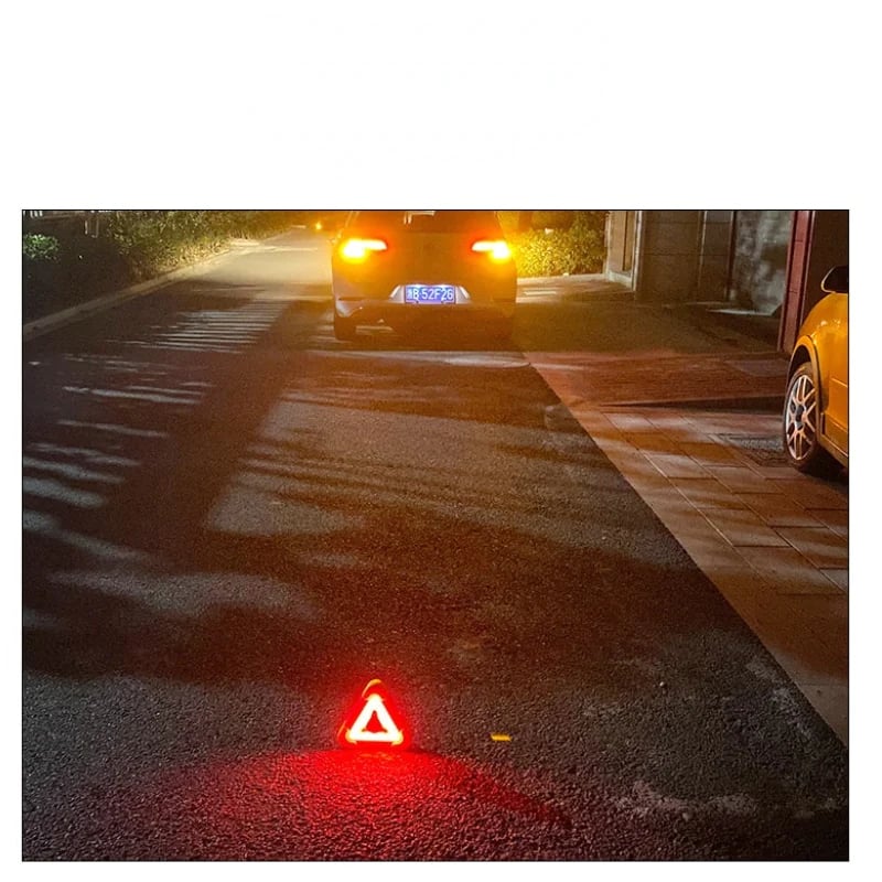 AlertBeam - 4-Mode Emergency Triangle Light