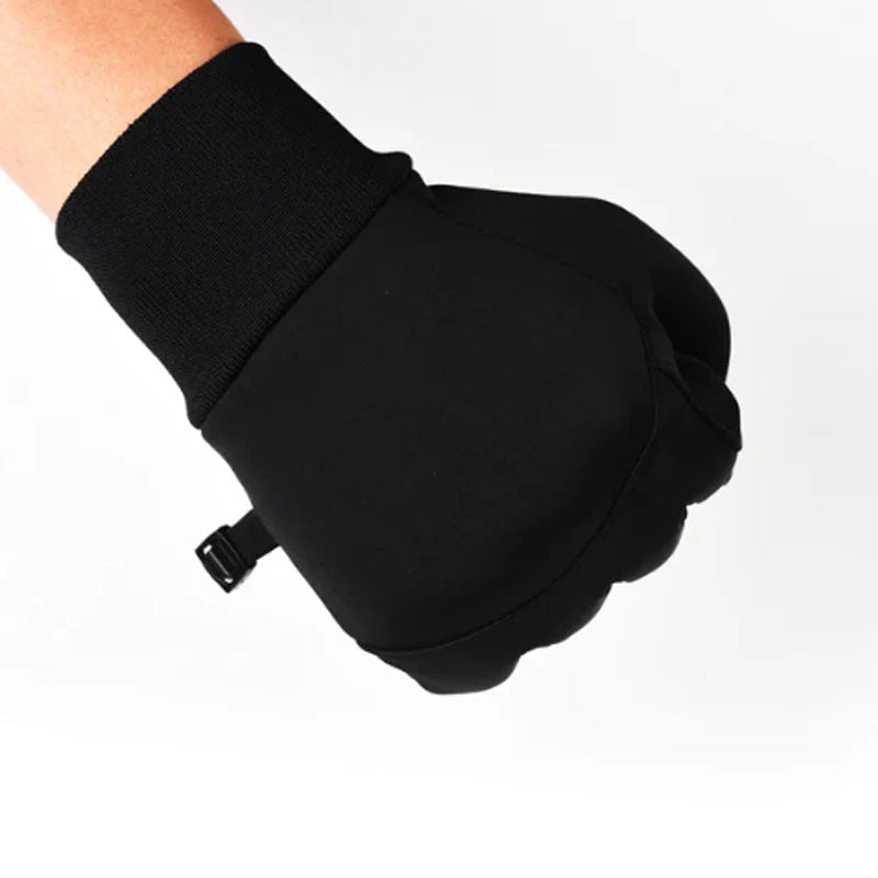ThermaGuard – Water Resistant Winter Gloves