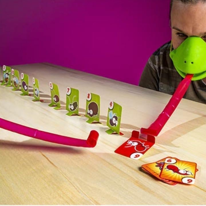 ChameShoot – Tongue Shooting Game
