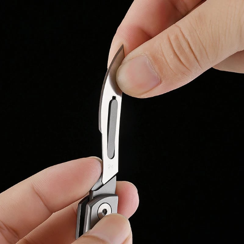 EdgeCraft – Folding Utility Scalpel Knife