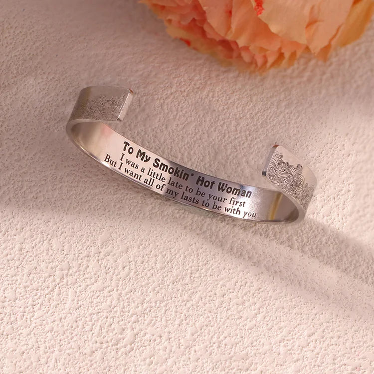 LustraWave – Romantic Wave Cuff Jewelry