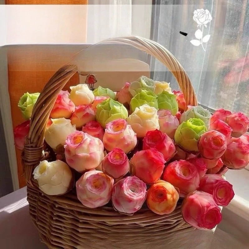 RoseGlow – Long-Lasting Shaving Beauty