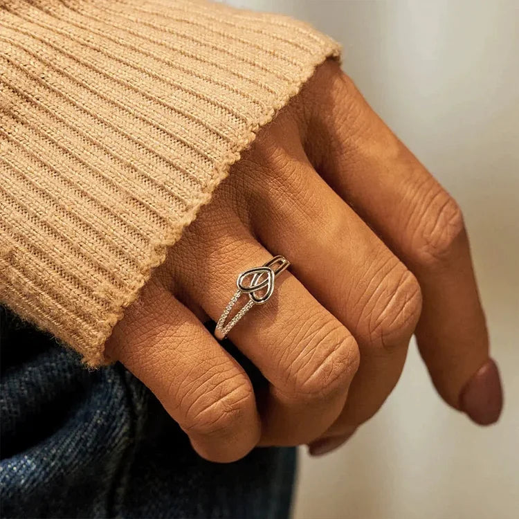 HalfSoul – Memorial Black Heart Ring