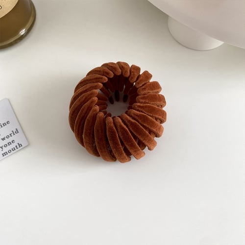 FeatherTwirl – Messy Chic Hair Clip