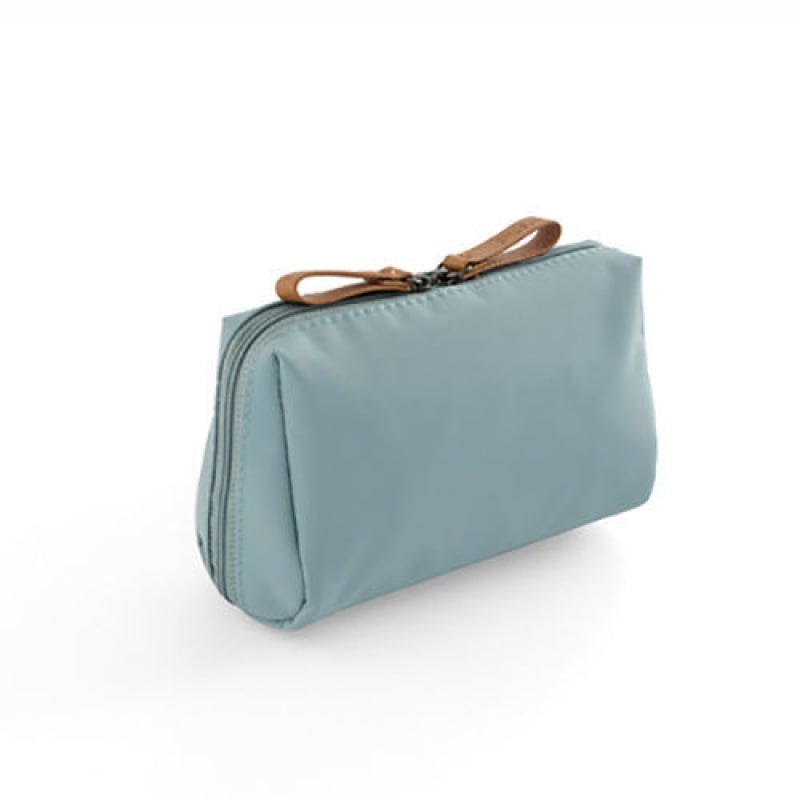 GlamGo – Chic Travel Makeup Pouch