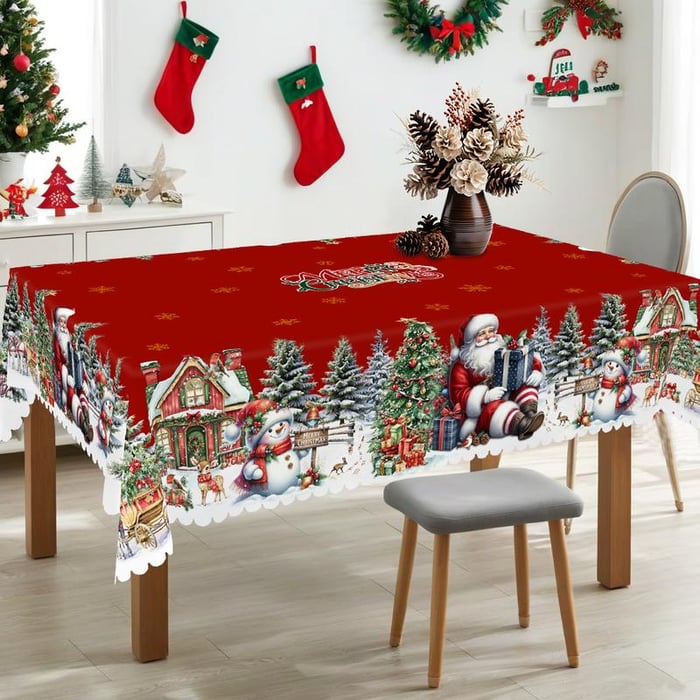 HollyWeave – Festive Christmas Tablecloth