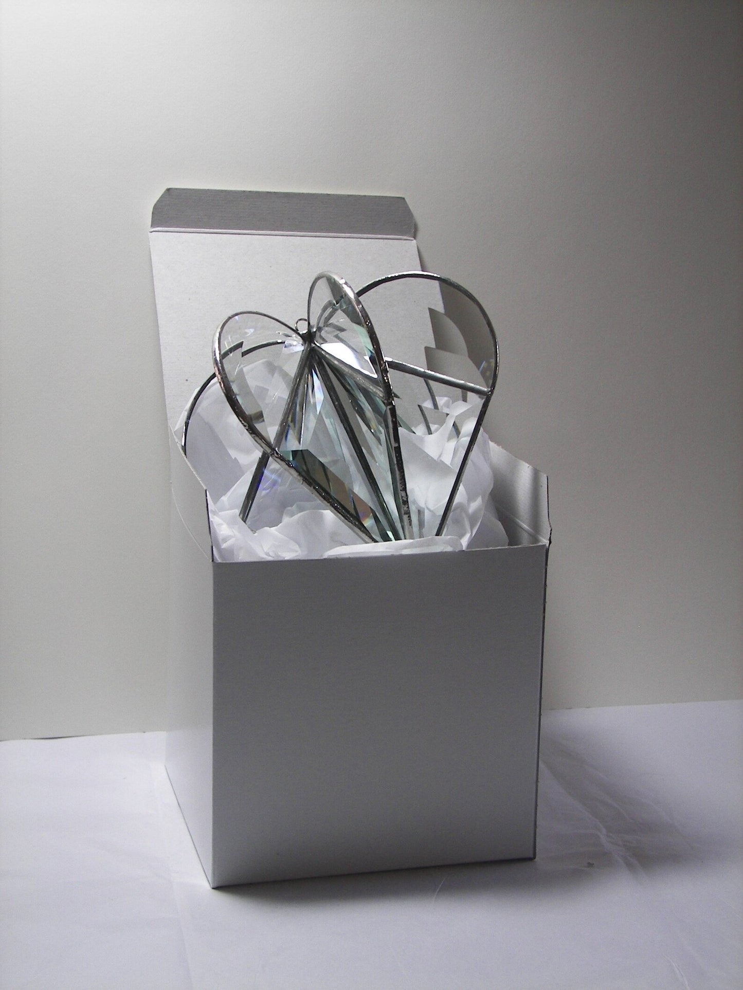 HeartGlow – Handmade Stained Glass Suncatcher