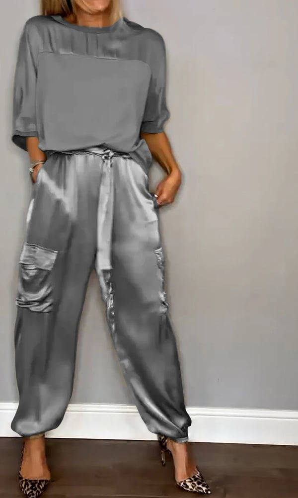 SilvaLuxe – Smooth Satin Lounge Set