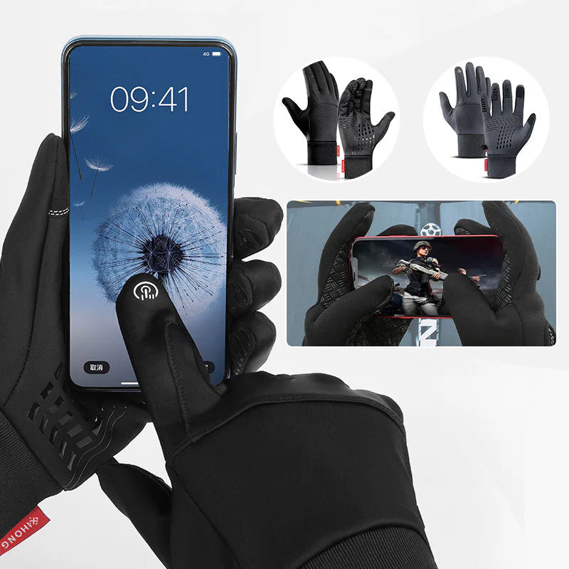 ThermaGuard – Water Resistant Winter Gloves