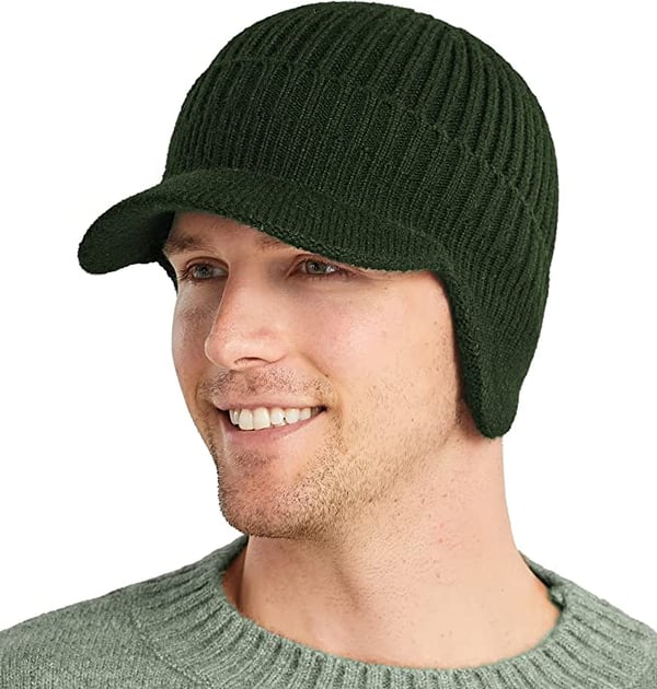 EarHug – Warm Knitted Hat with Ear Protection