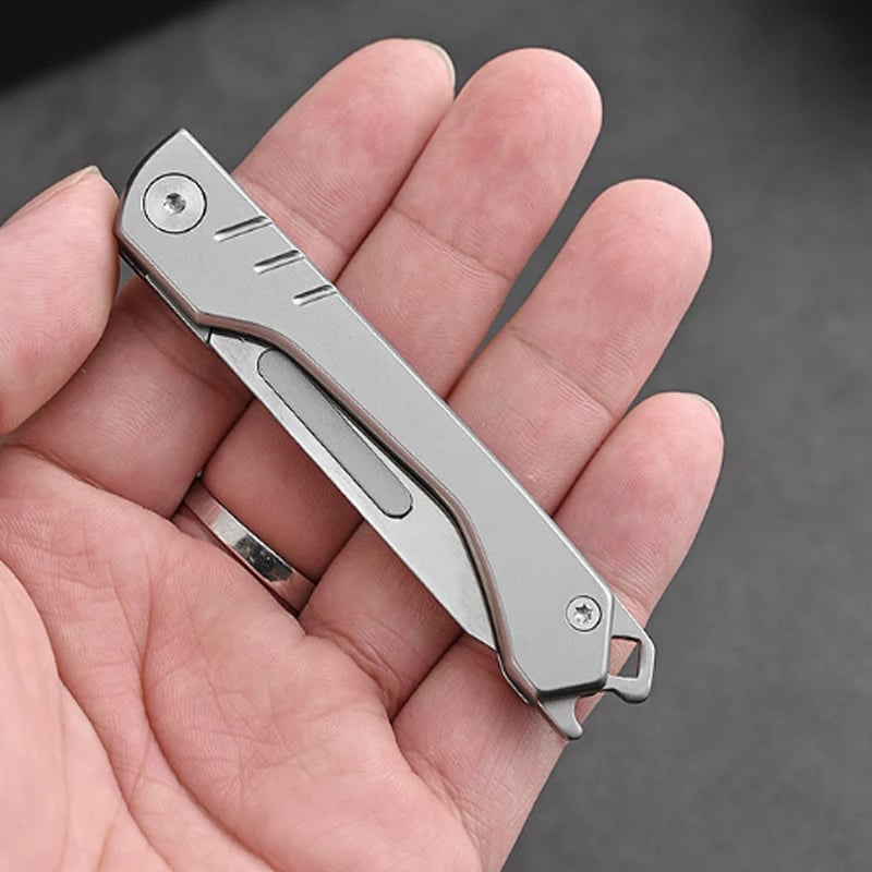 EdgeCraft – Folding Utility Scalpel Knife