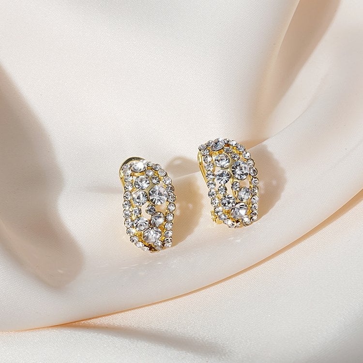 EternaGlint – Sparkling Lab Diamond Hoops