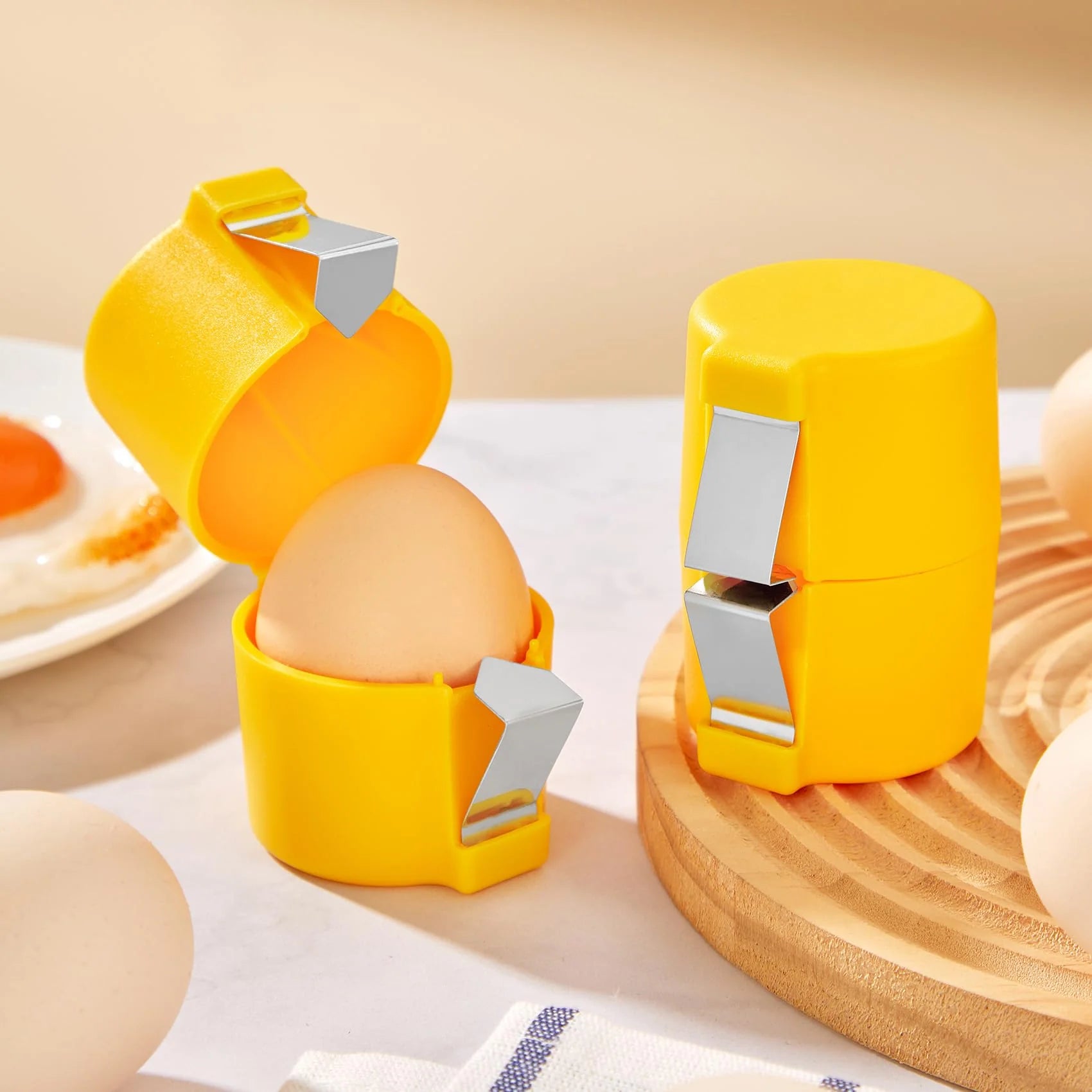 CrackMate – Effortless Egg Opening Gadget