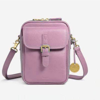UrbanHide – Sleek Crossbody Leather Bag