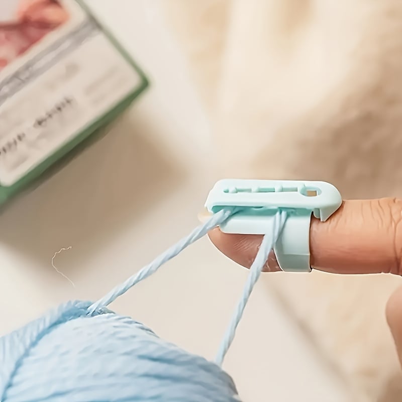 WeaveEase – Yarn Control Ring Tool