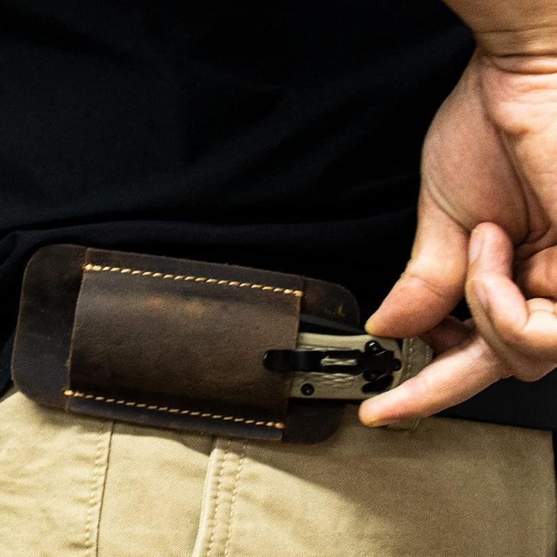 LeatherGuard – Retro Horizontal Knife Scabbard