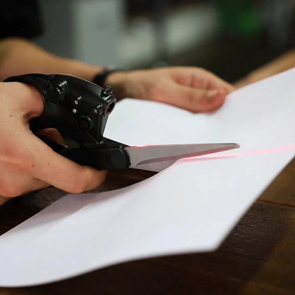 PrecisionCut – Laser Guided Scissors