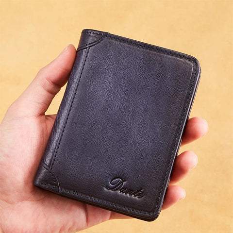 FlexFold Wallet - Smart Storage in a Modern Design