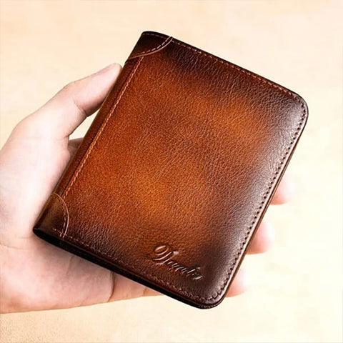 FlexFold Wallet - Smart Storage in a Modern Design