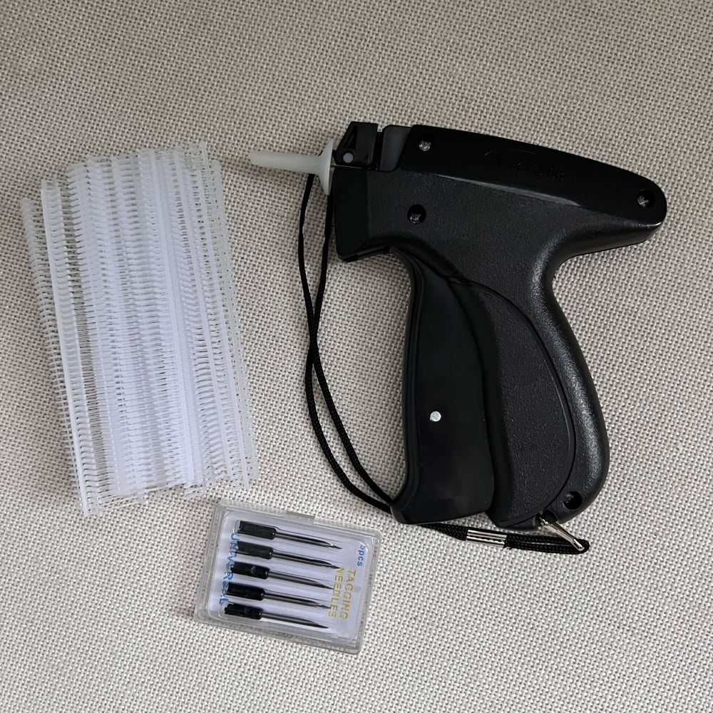ThreadMate – Fast Clothing Repair Tool