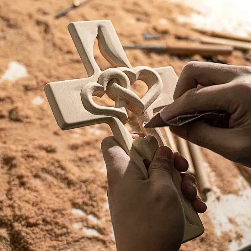 HeartLoom – Intertwined Wooden Cross