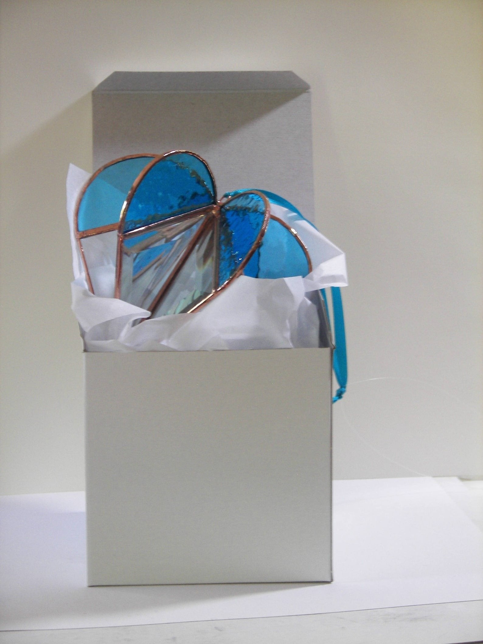 HeartGlow – Handmade Stained Glass Suncatcher