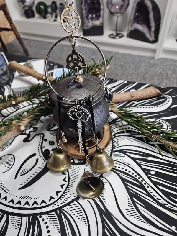 LunaChime – Handmade Witch Bells