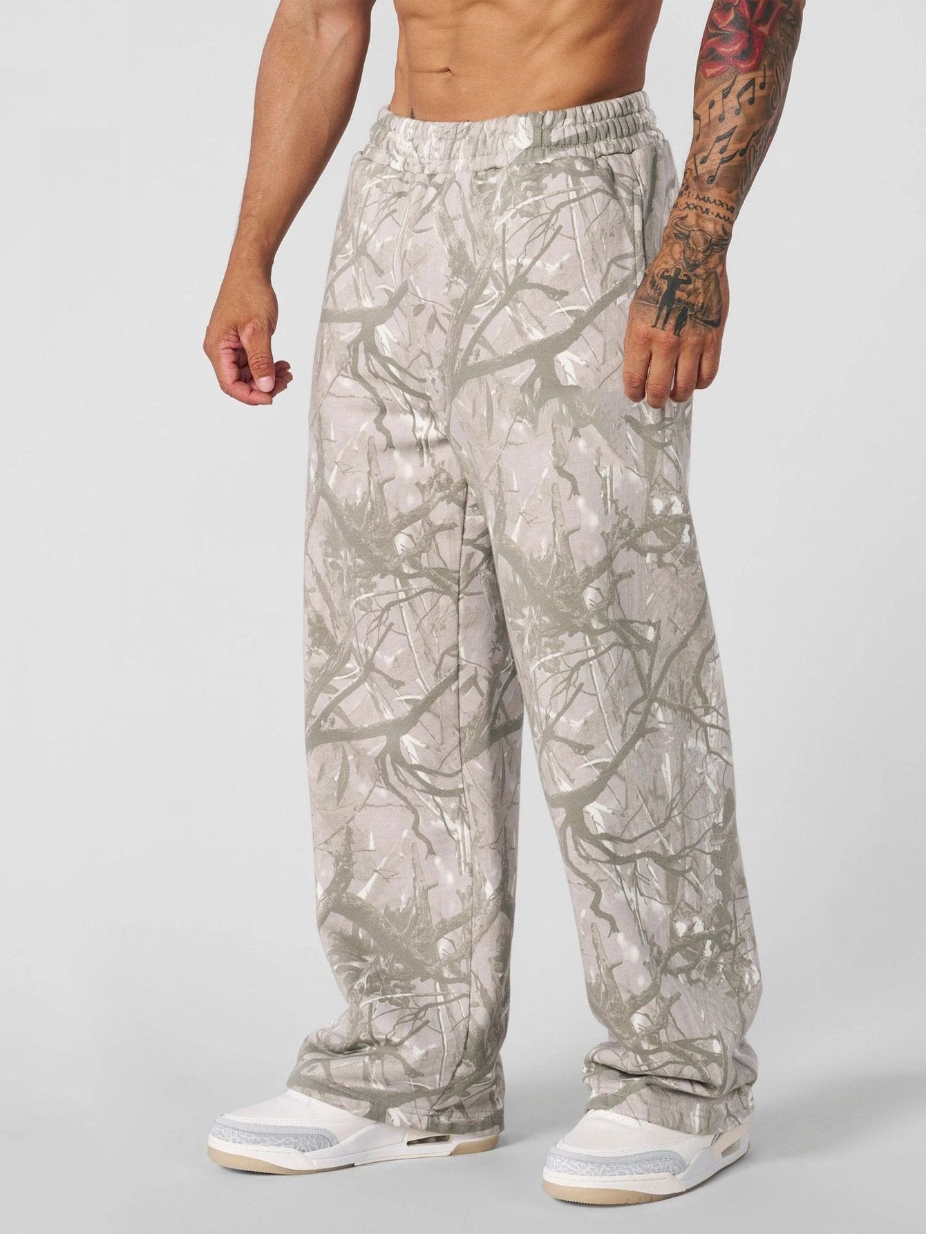 WildStride - Adventure-Ready Camo Pants