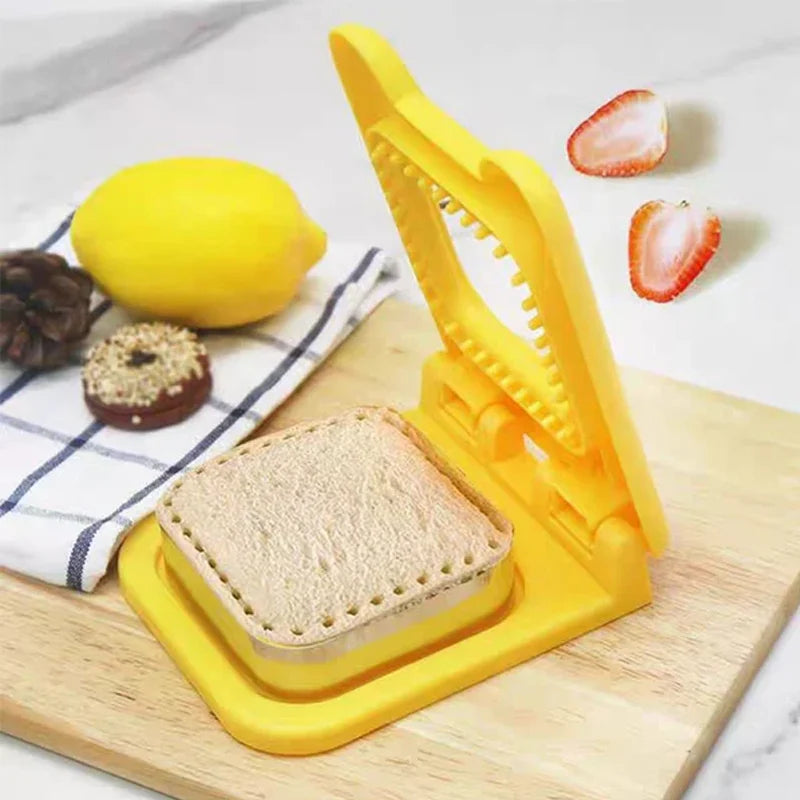 CrustyCraft – Creative Sandwich Maker