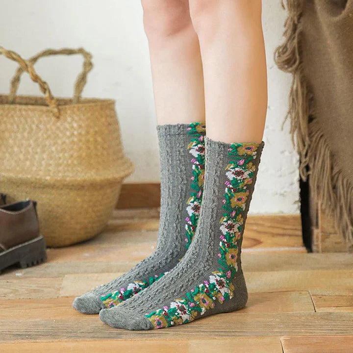BloomKnit – Vintage Embroidered Floral Socks