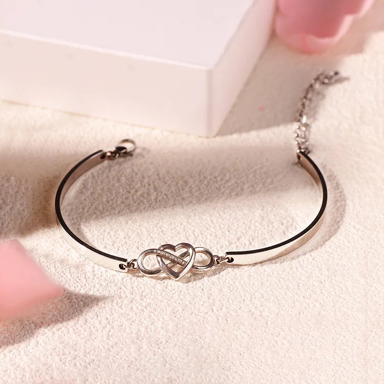 LoveEternal – Heart Infinity Bracelet