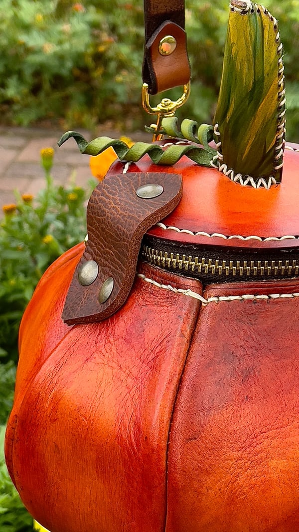 PumpkinCharm – Handmade Genuine Leather Pumpkin Bag