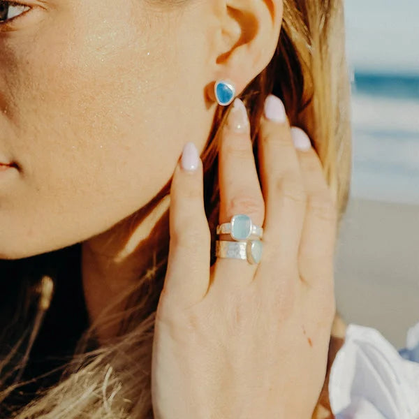 TideWhisper – Ocean Glass Silver Ring
