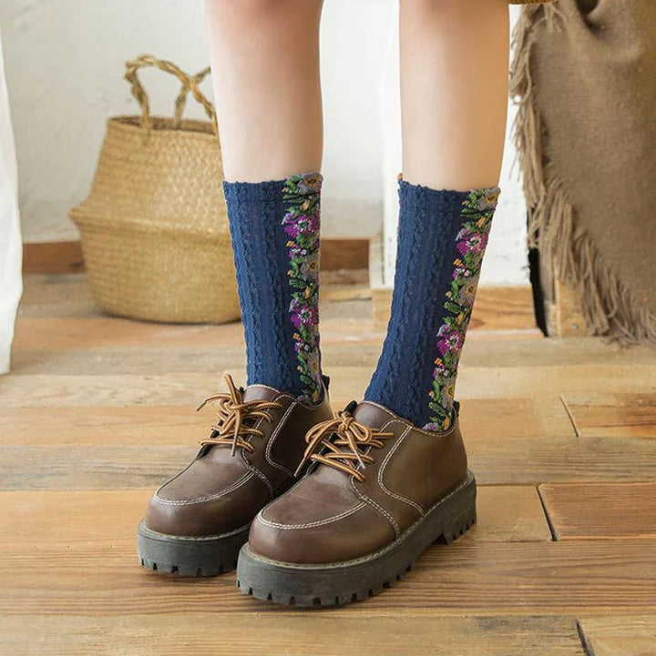BloomKnit – Vintage Embroidered Floral Socks
