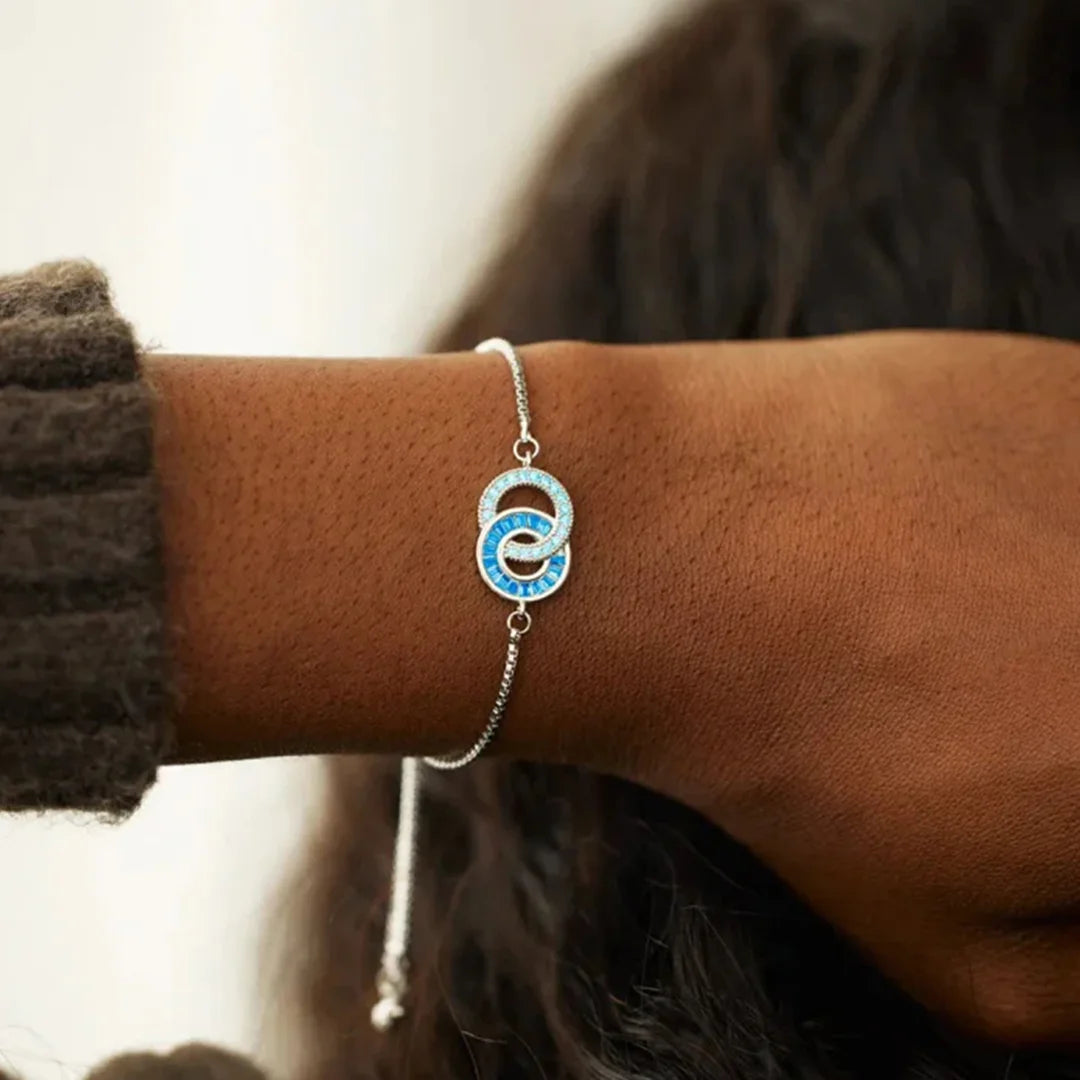 HeartLink – Custom Birthstone Circle Bracelet