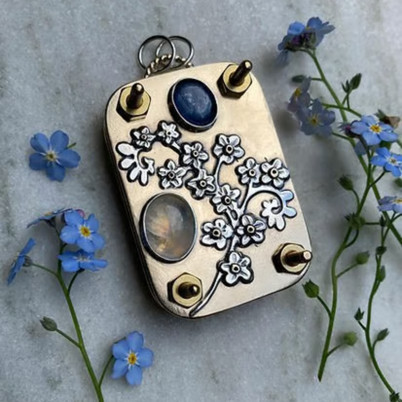 BloomLock - Handmade Portable Flower Press