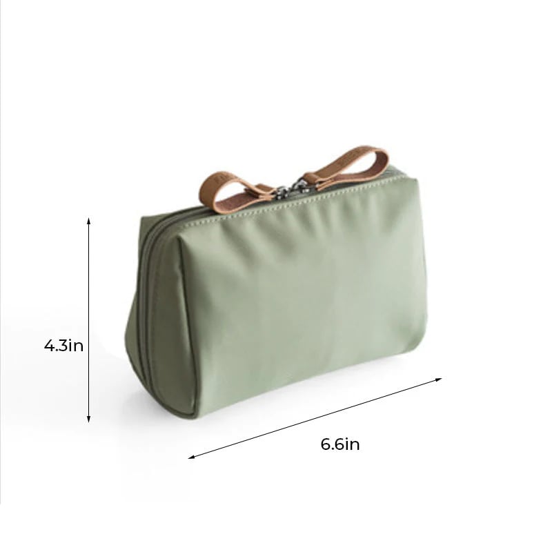 GlamGo – Chic Travel Makeup Pouch