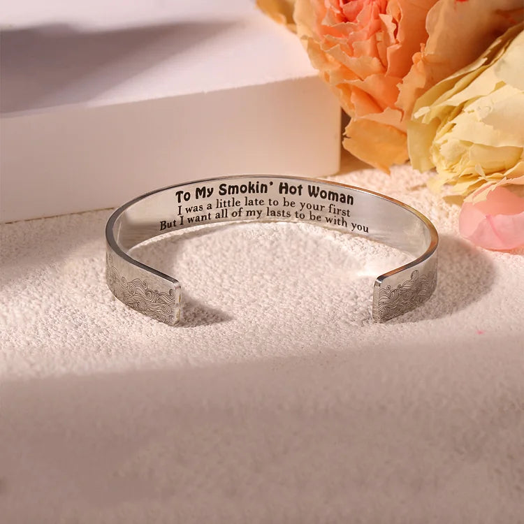 LustraWave – Romantic Wave Cuff Jewelry
