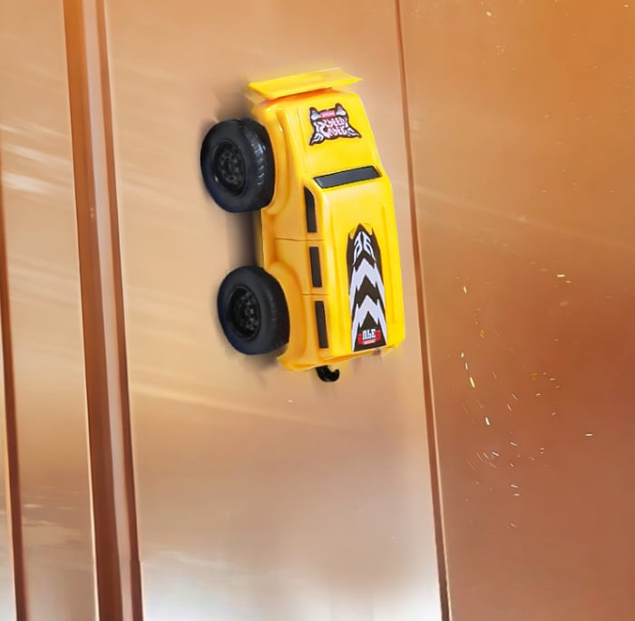 MagnoDrift – Adrenaline Packed Wall Car
