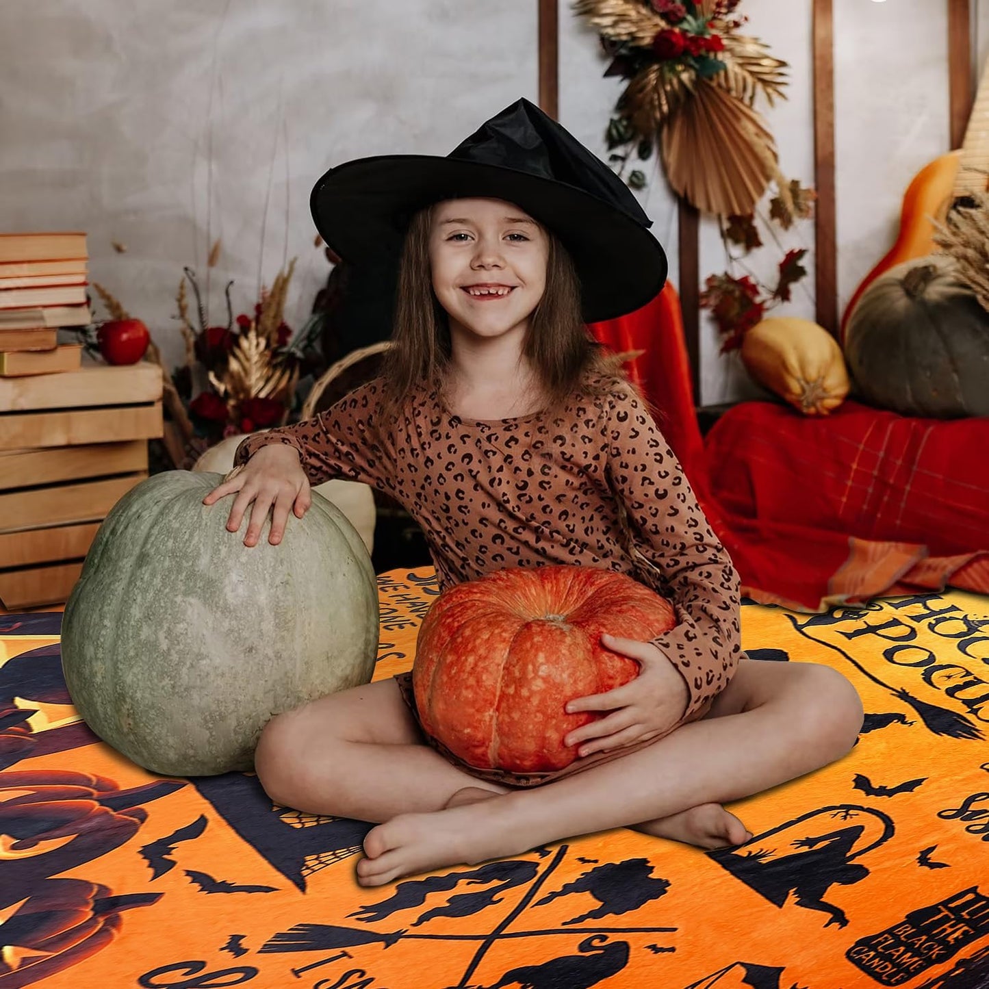SpookySnuggle – Halloween Comfort Blanket