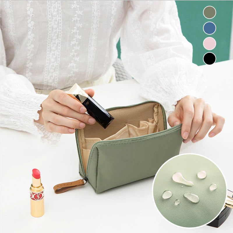 GlamGo – Chic Travel Makeup Pouch