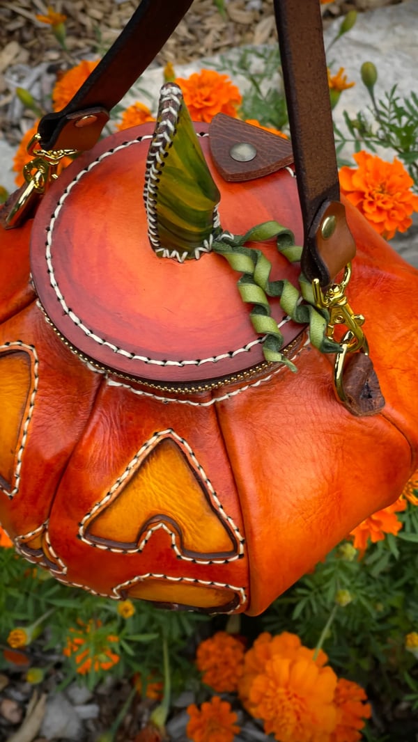 PumpkinCharm – Handmade Genuine Leather Pumpkin Bag