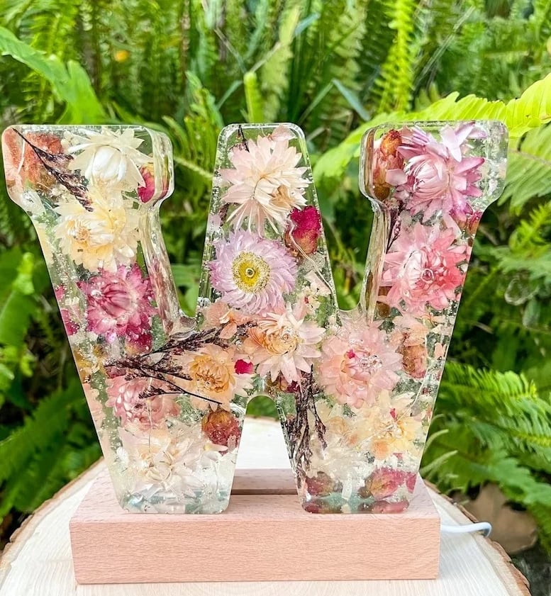 BloomAura – Handmade Flower Resin Art