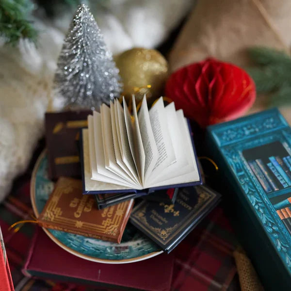 StoryJoy – Mini Book Advent Collection