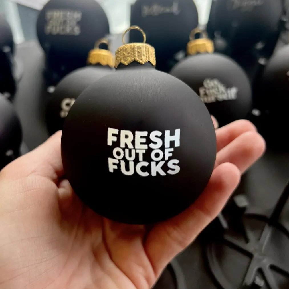 JollyGiggle - Funny Christmas Ornament