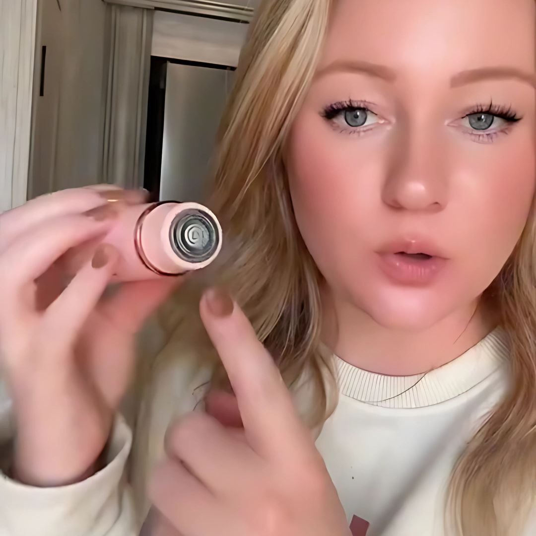 GlamSmooth – Rechargeable Dual Use Shaver for Women