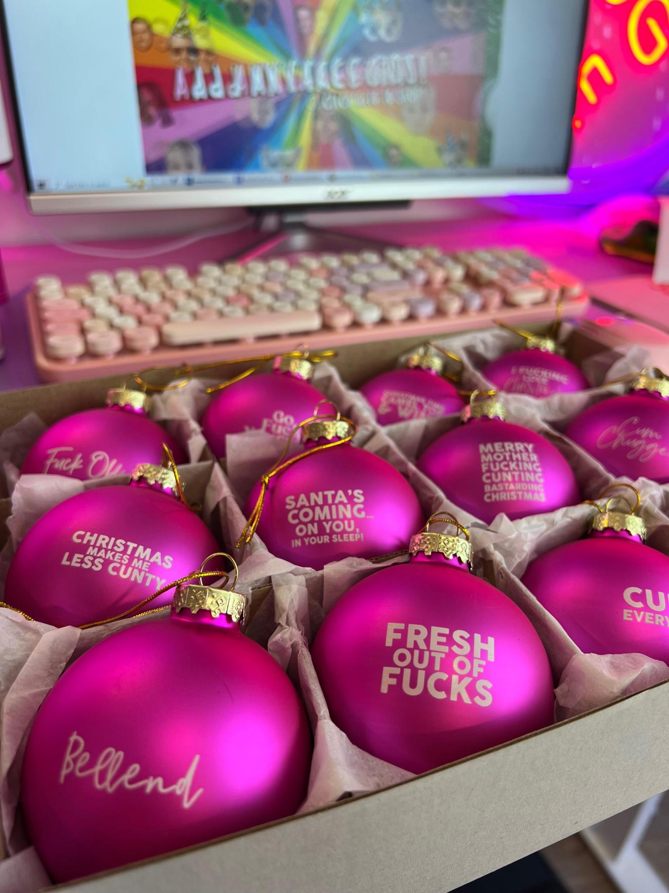 JollyGiggle - Funny Christmas Ornament