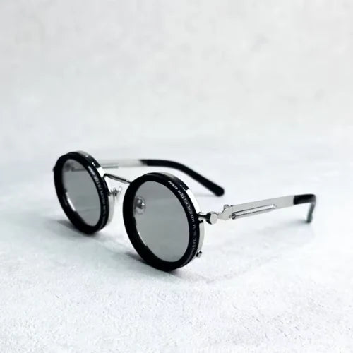 DarkRay – Modern Black Lens Shades