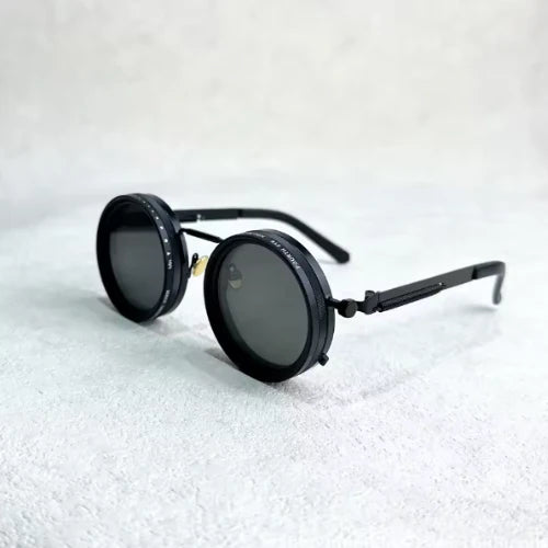 DarkRay – Modern Black Lens Shades