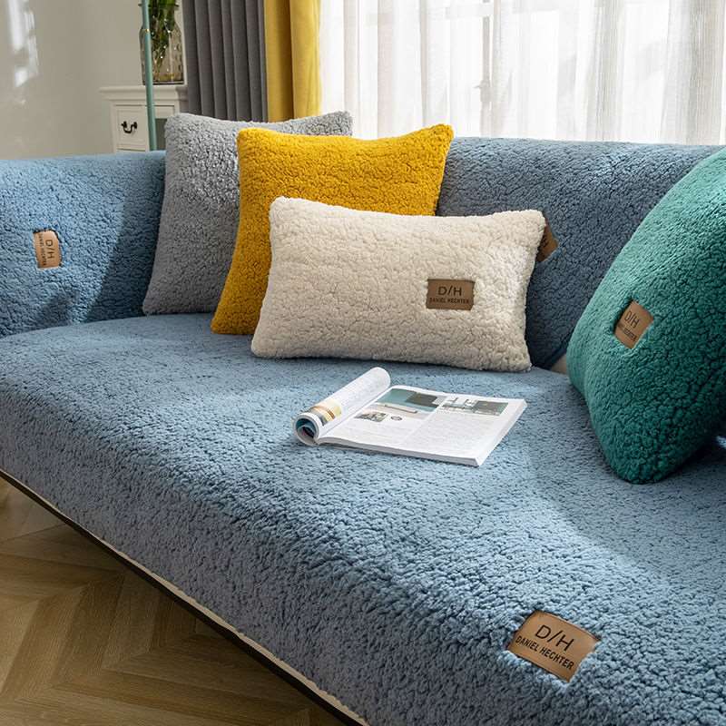 Ultra Soft Lamb Cashmere Sofa Cover – Plush Effect & Non-Slip